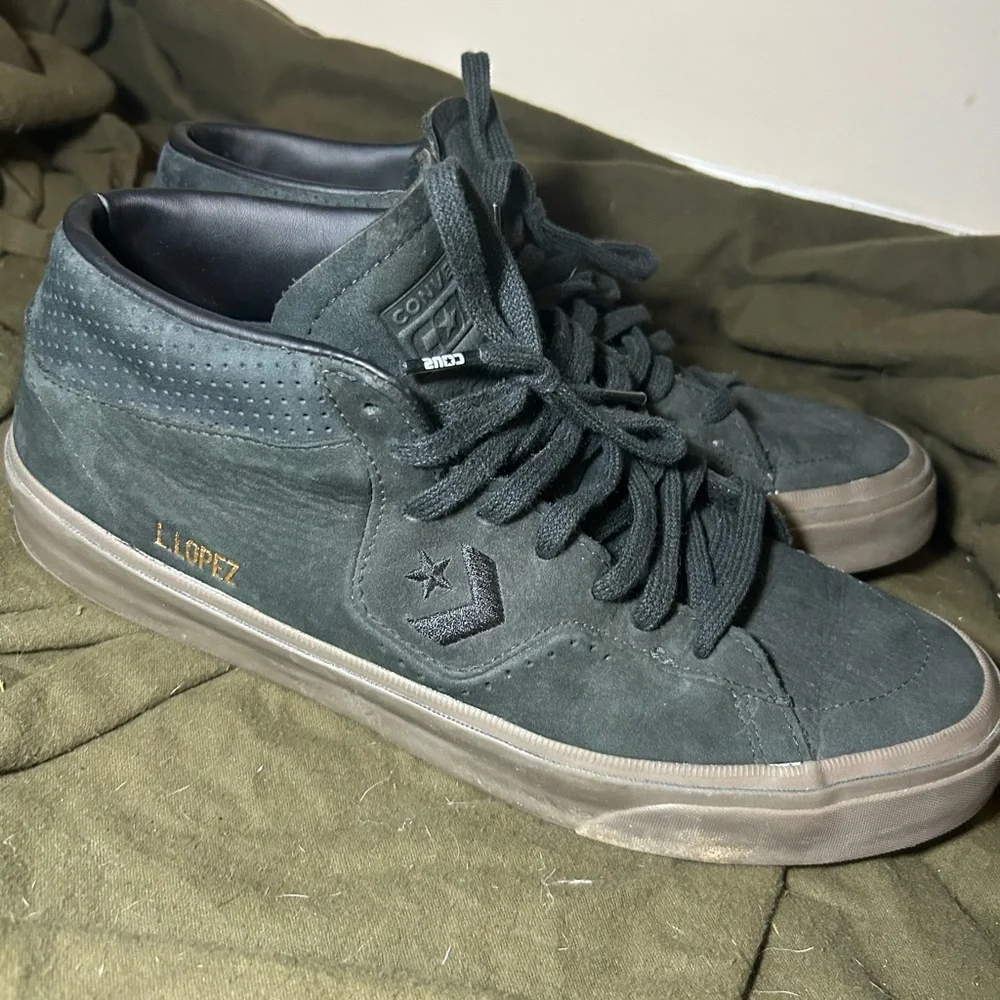 Converse Men's Black Sneakers - Picture 4 of 4